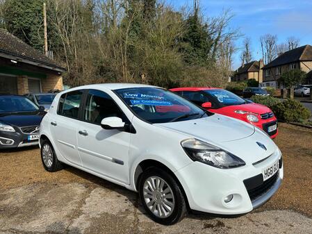 RENAULT CLIO 1.2 I-MUSIC LOW MILEAGE FULL SERVICE HISTORY BLUETOOTH REAR PARKING SENSORS