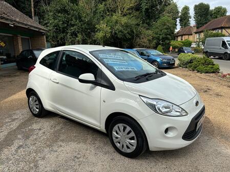 FORD KA 1.2 EDGE LOW MILEAGE FULL SERVICE HISTORY £35 A YEAR ROAD TAX AC