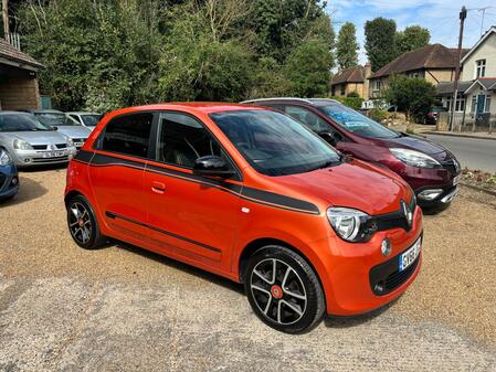 RENAULT TWINGO 0.9 DYNAMIQUE S 0.9 TCe 90 ULTRA LOW MILEAGE FULL SERVICE HISTORY FANTASTIC SPEC FREE ROAD TAX